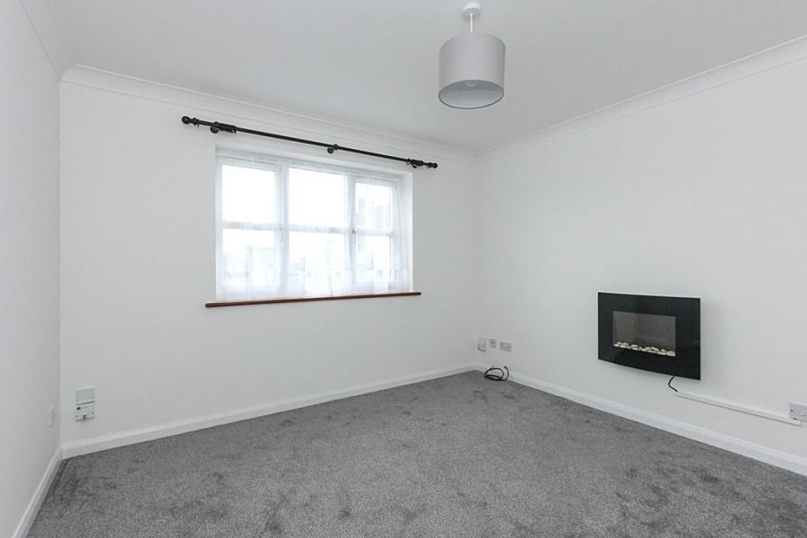 Alexander Court, Chalkwell Road, SITTINGBOURNE, Kent, ME10, 4521, image-3 - Quealy & Co