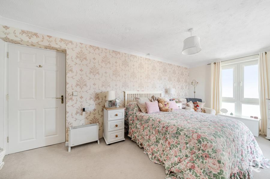 Bell Road, Sittingbourne, Kent, ME10, 8182, image-1 - Quealy & Co
