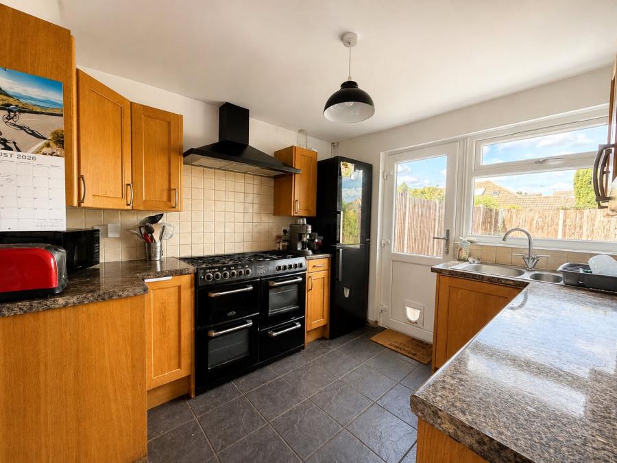 Chatsworth Drive, Sittingbourne, Kent, ME10, 17966, image-3 - Quealy & Co