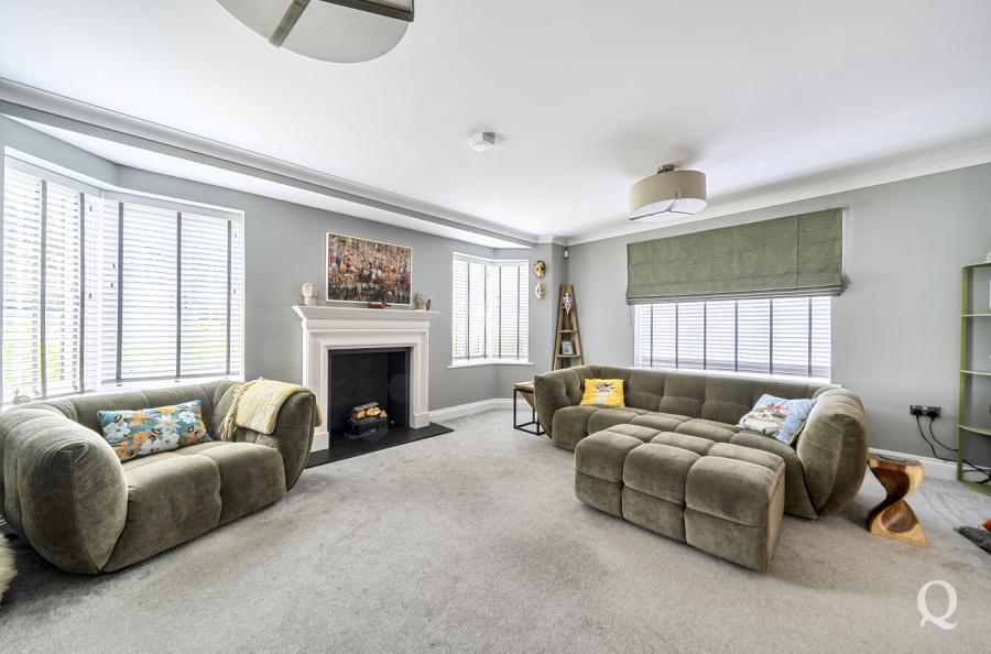 Castle Way, Boughton Monchelsea, Maidstone, Kent, ME17, 11471, image-2 - Quealy & Co