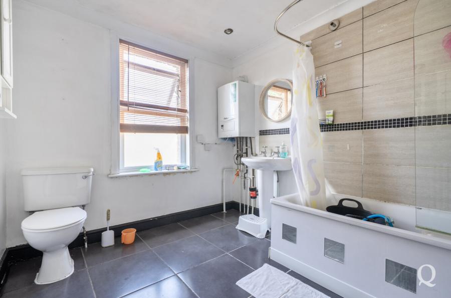 Lumsden Terrace, Chatham, Kent, ME4, 11462, image-12 - Quealy & Co