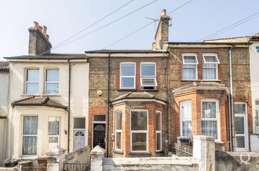 Lumsden Terrace, Chatham, Kent, ME4, 11462, image-17 - Quealy & Co
