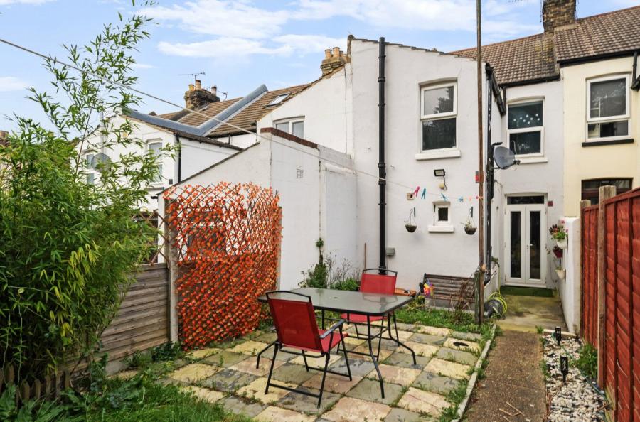 Gordon Road, Gillingham, Kent, ME7, 11157, image-14 - Quealy & Co