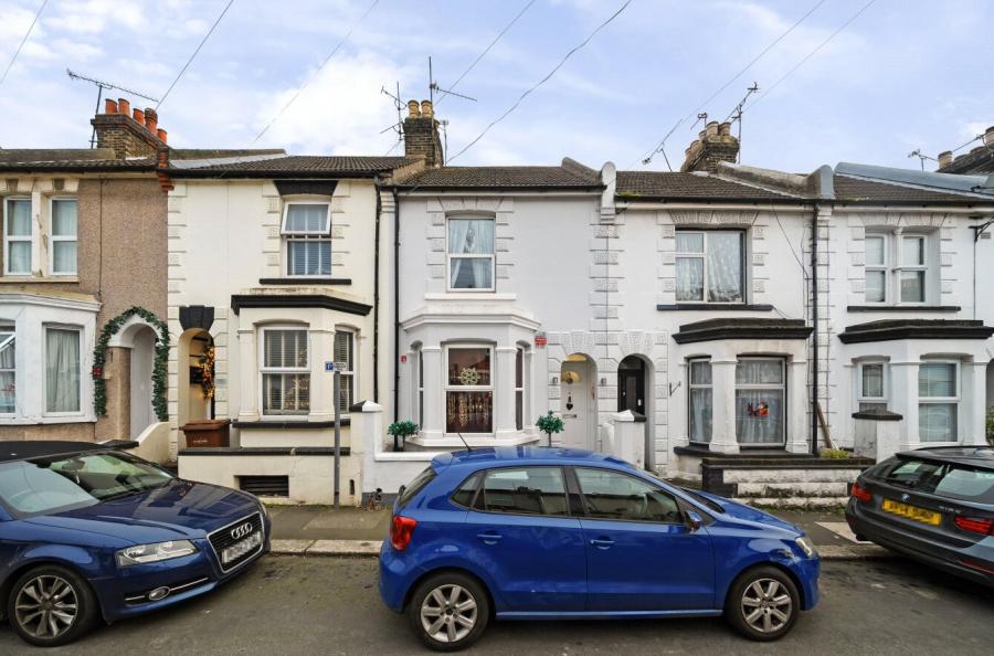 Gordon Road, Gillingham, Kent, ME7, 11157, image-19 - Quealy & Co