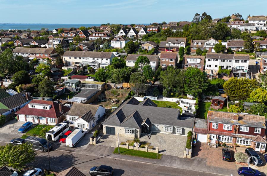 The Glen, Minster on Sea, Sheerness, Kent, ME12, 10832, image-61 - Quealy & Co