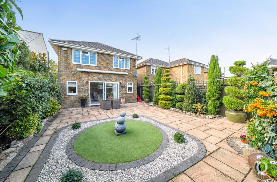 Ruins Barn Road, Tunstall, Sittingbourne, Kent, ME10, 10660, image-29 - Quealy & Co