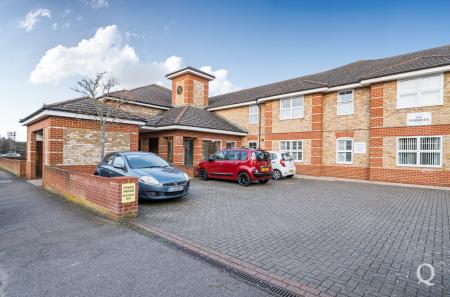 West Lane, Sittingbourne, Kent, ME10, 10425 - Quealy & Co