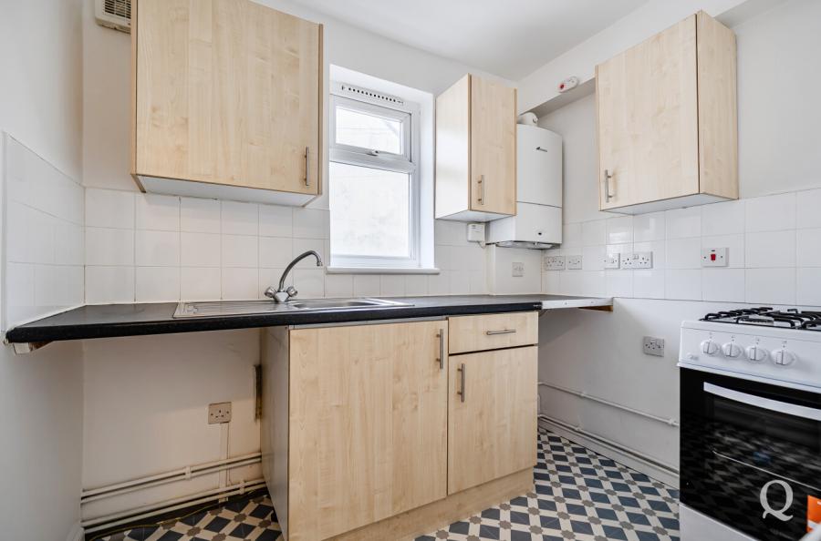 Station Road, Rainham, Gillingham, Kent, ME8, 10382, image-12 - Quealy & Co