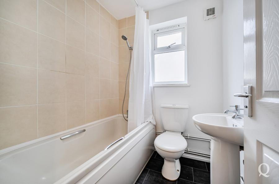 Station Road, Rainham, Gillingham, Kent, ME8, 10382, image-11 - Quealy & Co