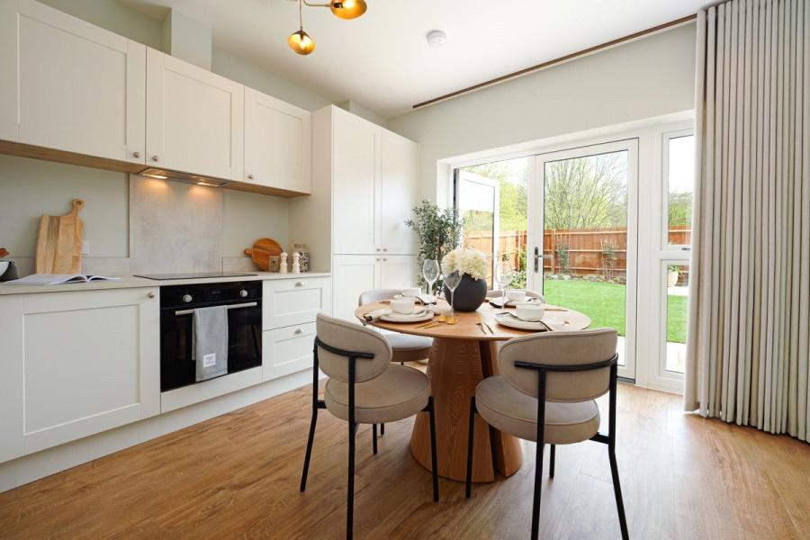 Grovehurst Road, Sittingbourne, Kent, ME9, 9622, image-14 - Quealy & Co