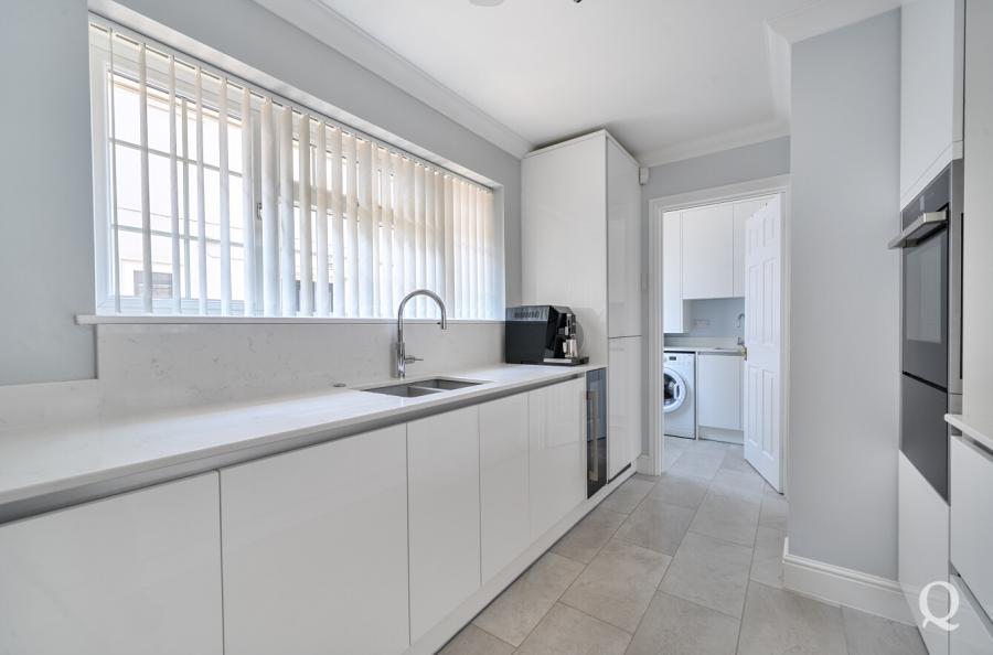Lower Rainham Road, Rainham, Gillingham, Kent, ME8, 8035, image-14 - Quealy & Co