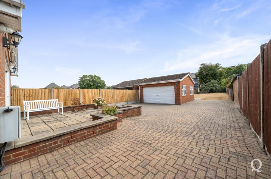 Lower Rainham Road, Rainham, Gillingham, Kent, ME8, 8035, image-4 - Quealy & Co