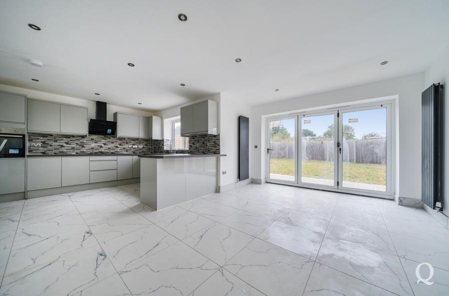 Warden Road, Eastchurch, Sheerness, Kent, ME12, 7901, image-2 - Quealy & Co