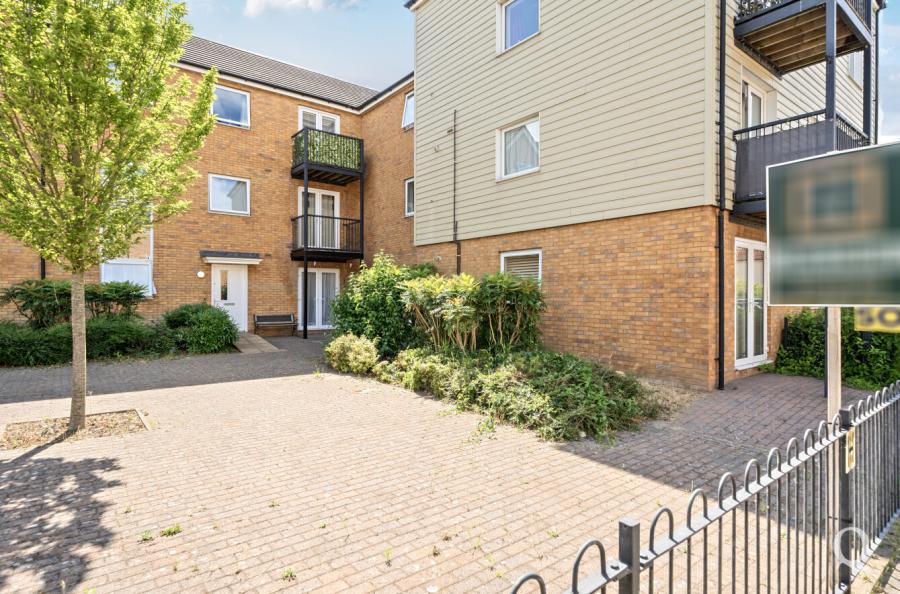 Spinel Close, Sittingbourne, Kent, ME10, 6505, image-18 - Quealy & Co