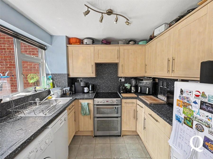 Heather Close, Sittingbourne, Kent, ME10, 11191, image-2 - Quealy & Co