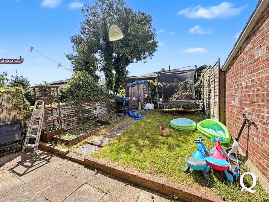 Heather Close, Sittingbourne, Kent, ME10, 11191, image-11 - Quealy & Co