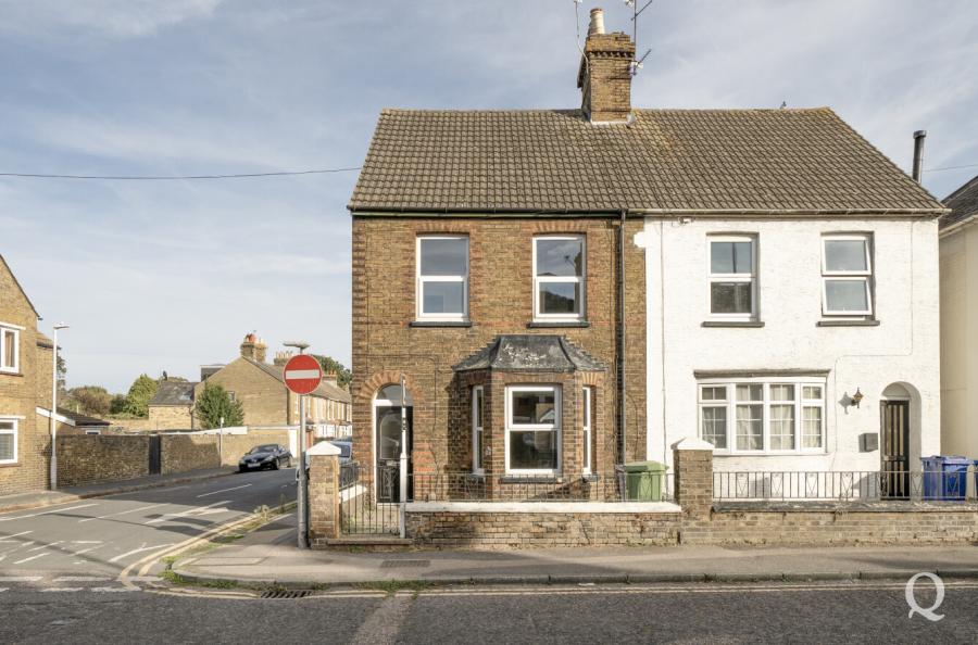 Park Road, Sittingbourne, Kent, ME10, 17944, image-25 - Quealy & Co