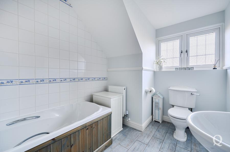 Woodruff Close, Rainham, Gillingham, Kent, ME8, 18268, image-35 - Quealy & Co