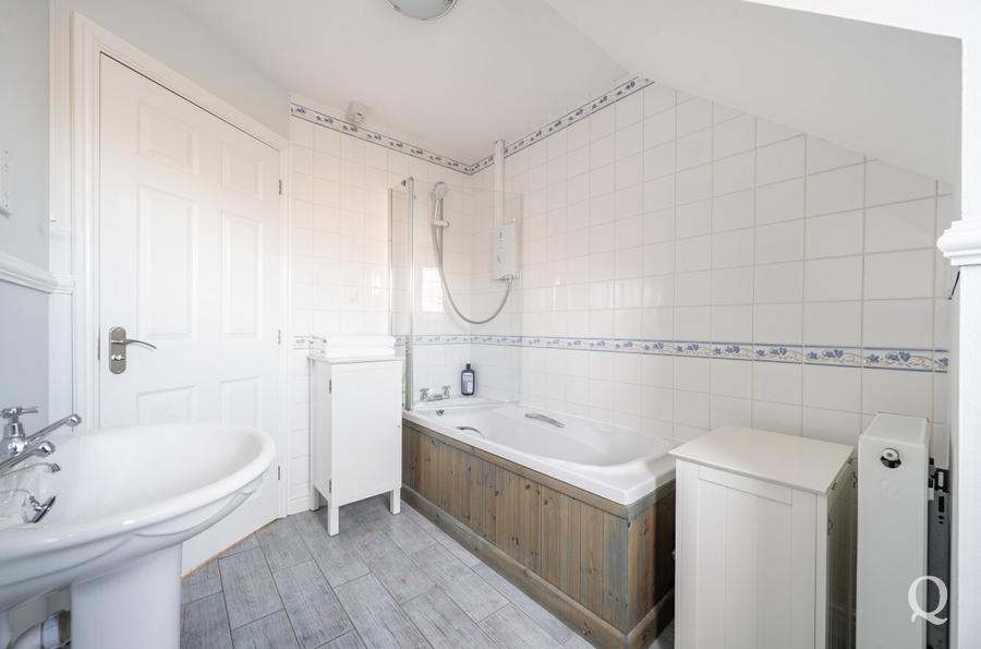 Woodruff Close, Rainham, Gillingham, Kent, ME8, 18268, image-34 - Quealy & Co