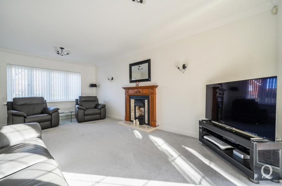 Woodruff Close, Rainham, Gillingham, Kent, ME8, 18268, image-9 - Quealy & Co