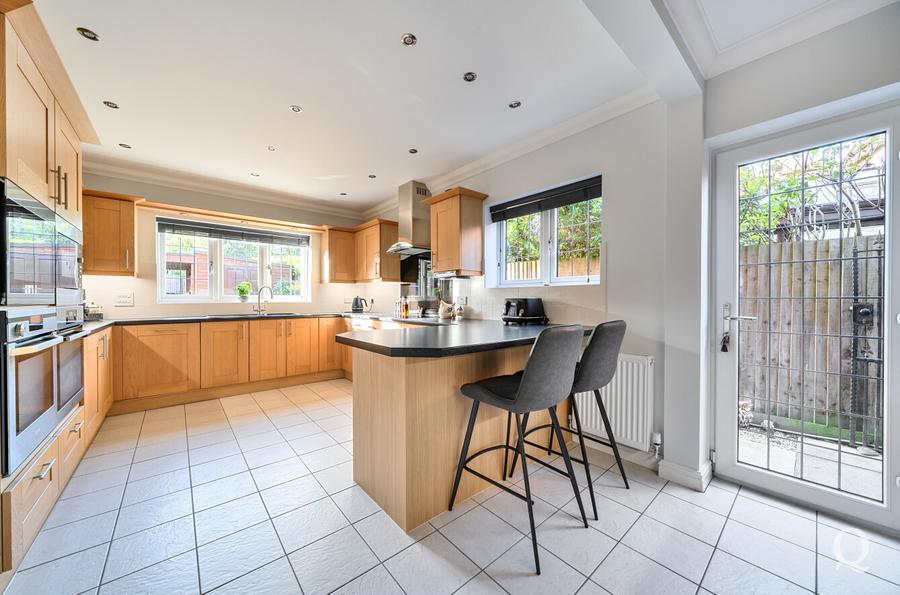 Woodruff Close, Rainham, Gillingham, Kent, ME8, 18268, image-17 - Quealy & Co