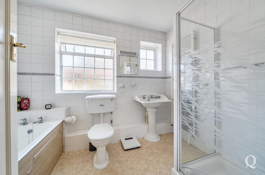 Borden Lane, Sittingbourne, Kent, ME10, 10595, image-19 - Quealy & Co