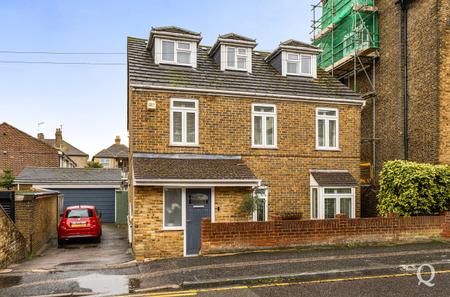 Park Road, Sittingbourne, Kent, ME10, 18636 - Quealy & Co