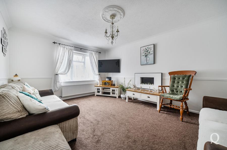 Pavilion Drive, Kemsley, Sittingbourne, Kent, ME10, 11215, image-2 - Quealy & Co
