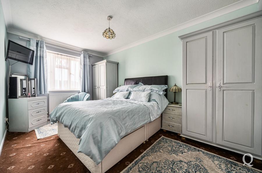 Pavilion Drive, Kemsley, Sittingbourne, Kent, ME10, 11215, image-16 - Quealy & Co