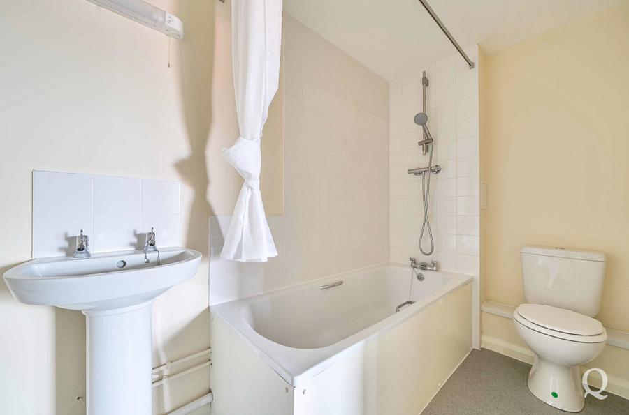 Hythe Road, Milton Regis, Sittingbourne, Kent, ME10, 10819, image-7 - Quealy & Co