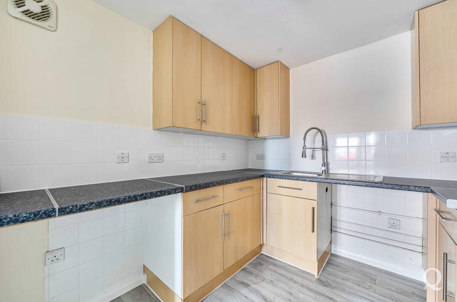 Hythe Road, Milton Regis, Sittingbourne, Kent, ME10, 10819, image-17 - Quealy & Co