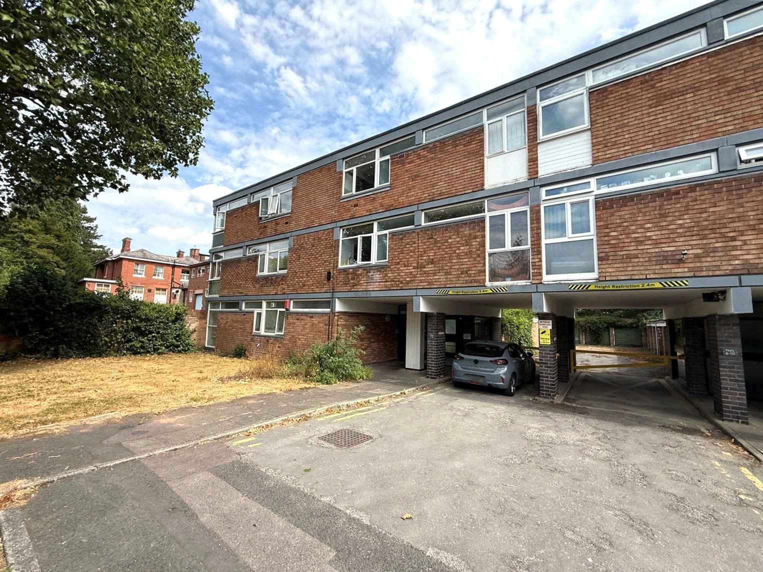 2 bedroom apartment to rent