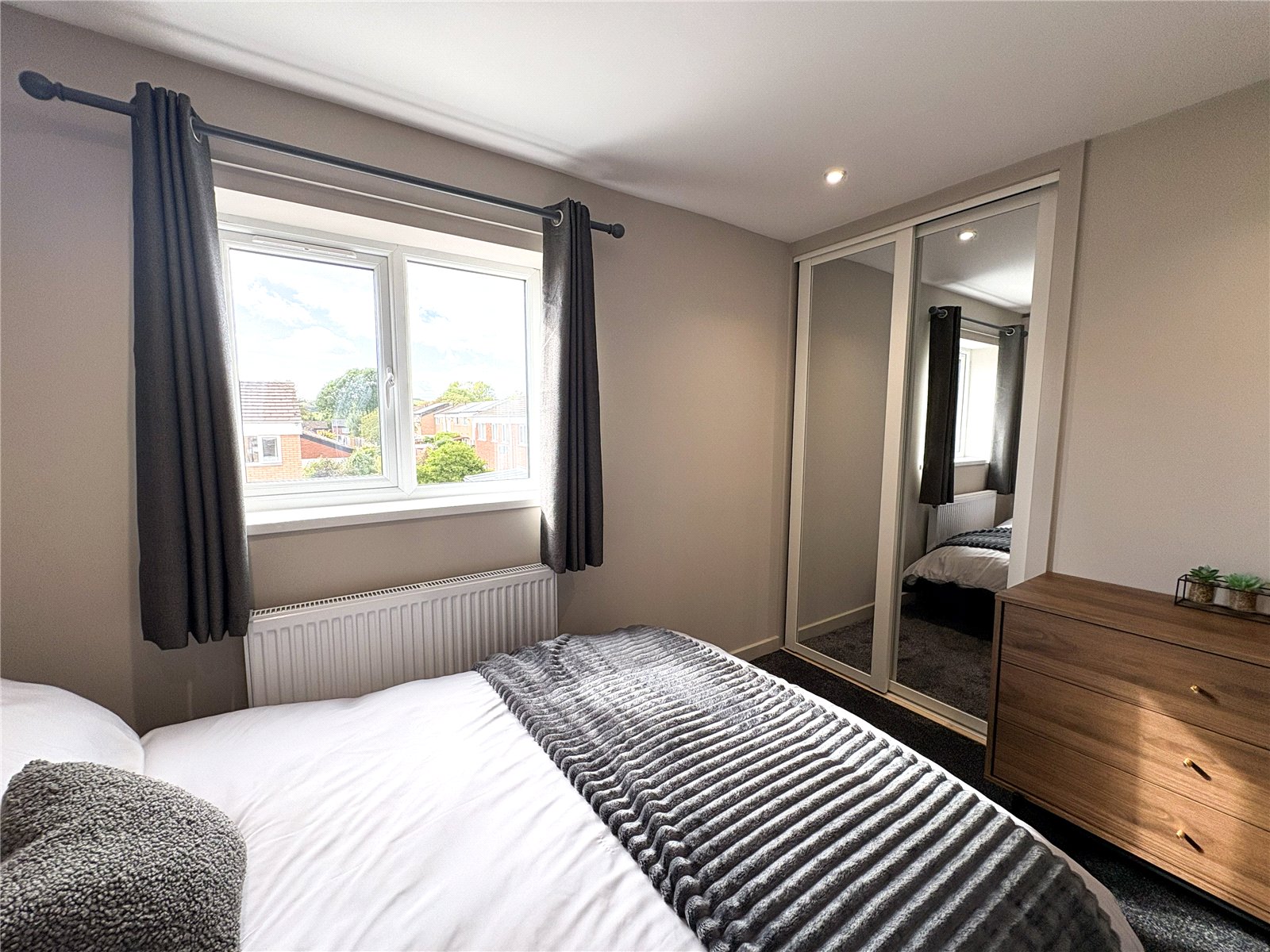1 bedroom sharedaccommodation to rent