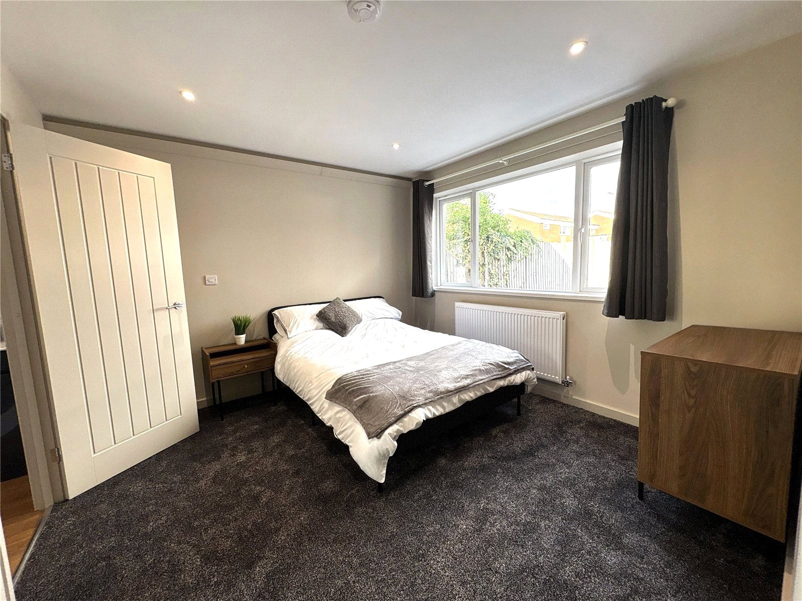 1 bedroom sharedaccommodation to rent