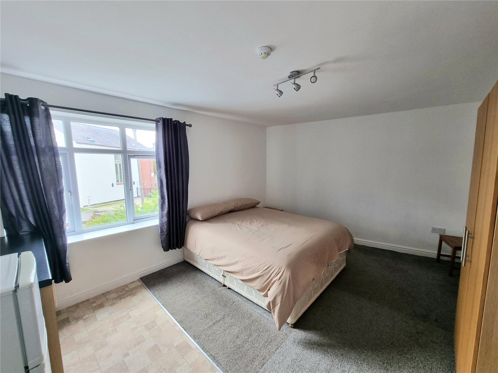 1 bedroom sharedaccommodation to rent