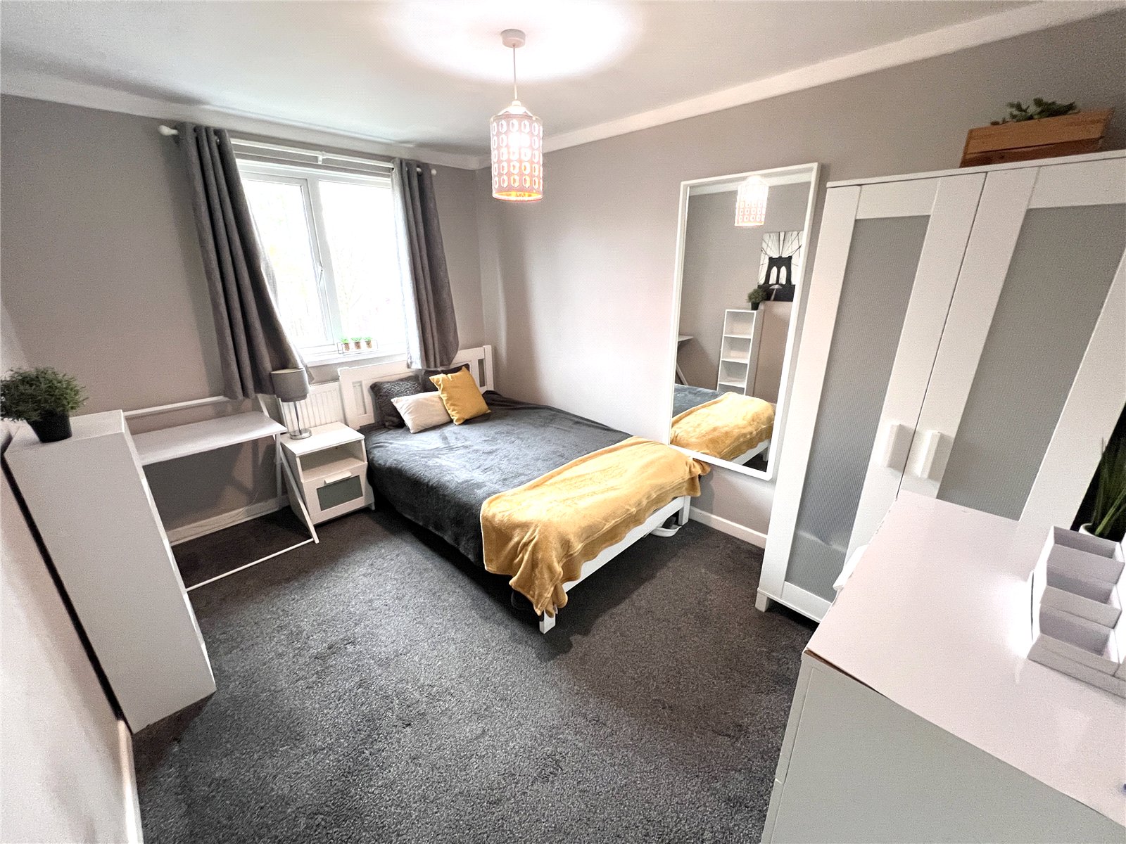 1 bedroom sharedaccommodation to rent