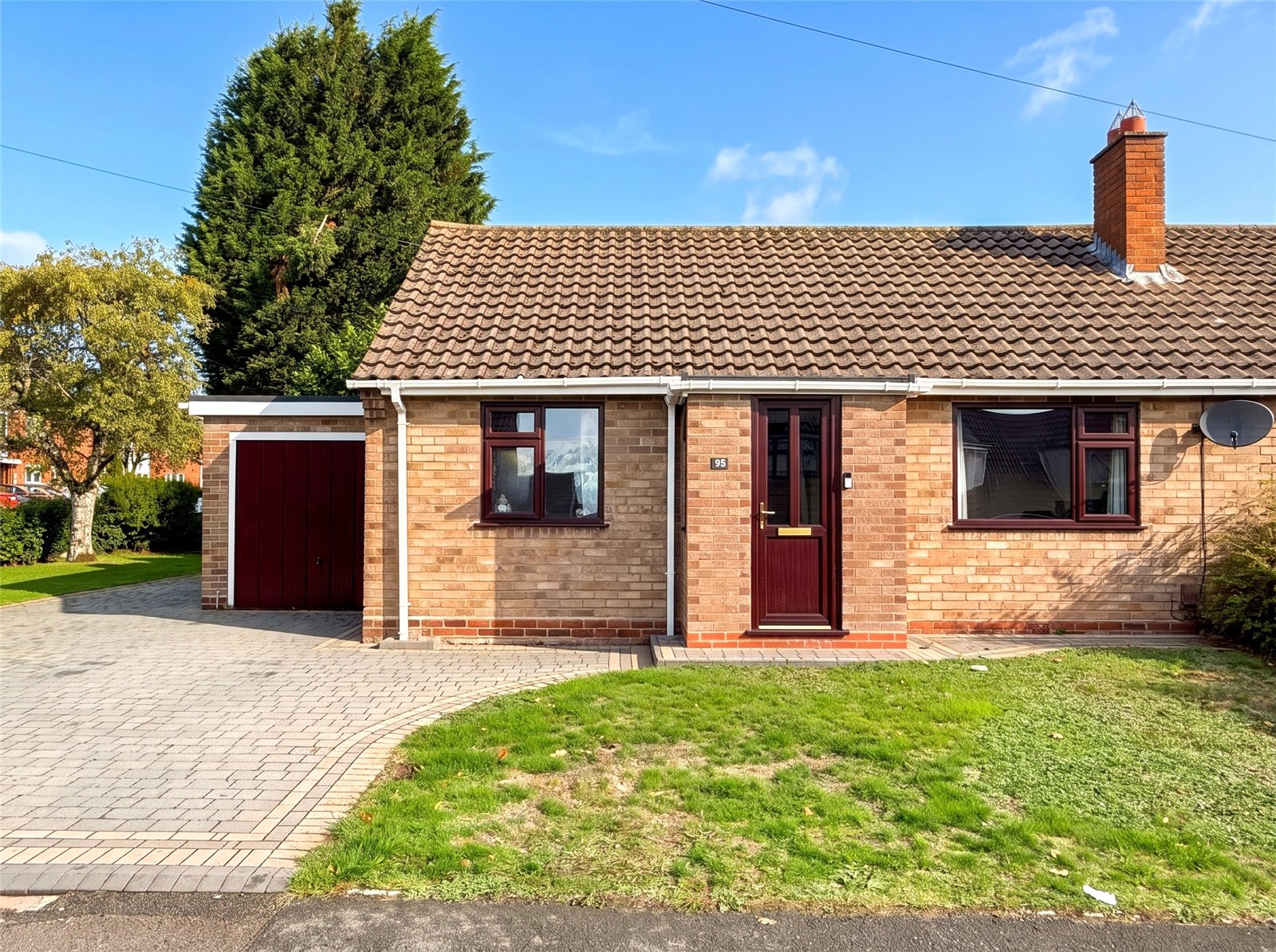 2 bedroom bungalow to rent