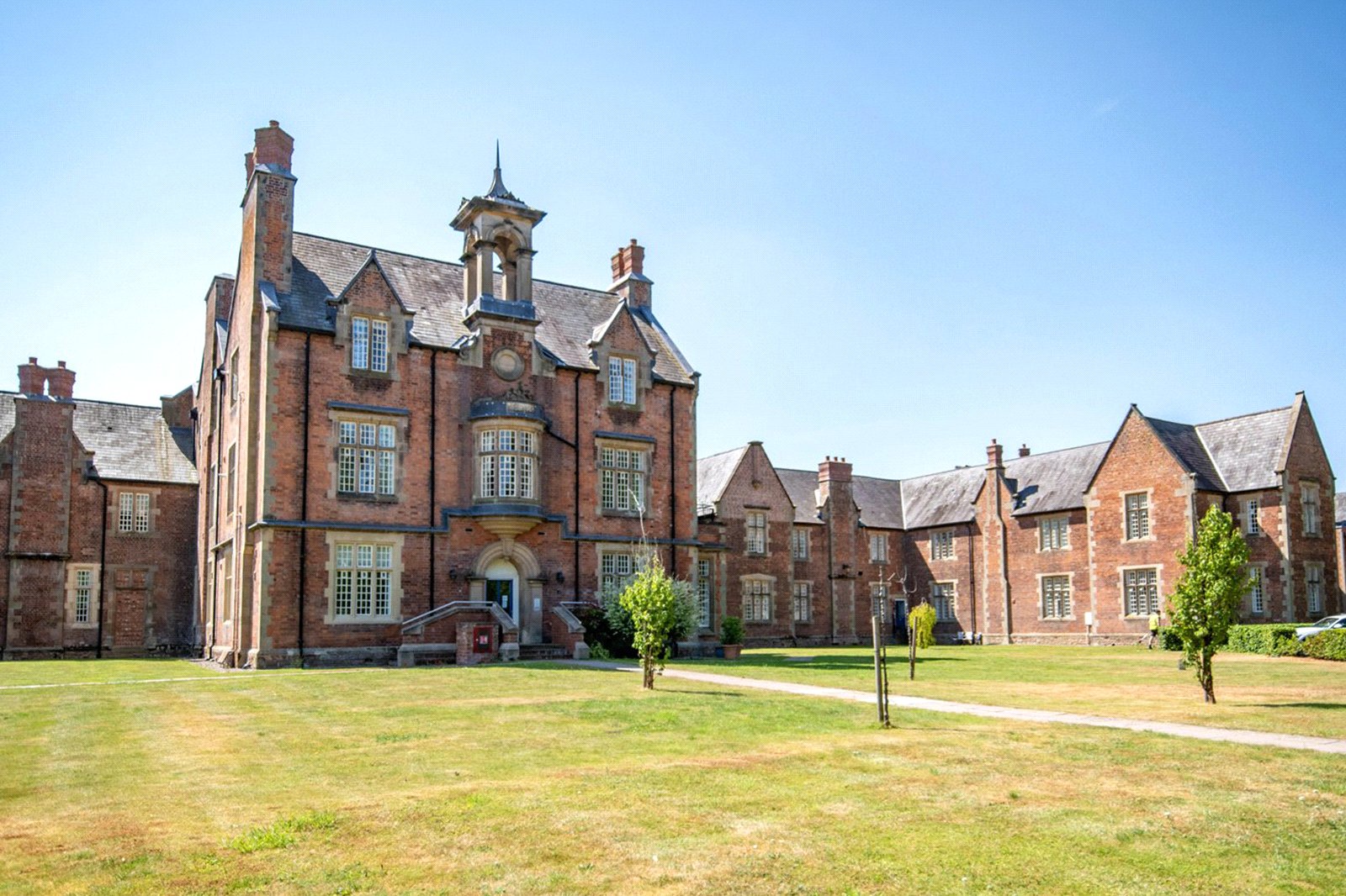 2 bedroom apartment for sale