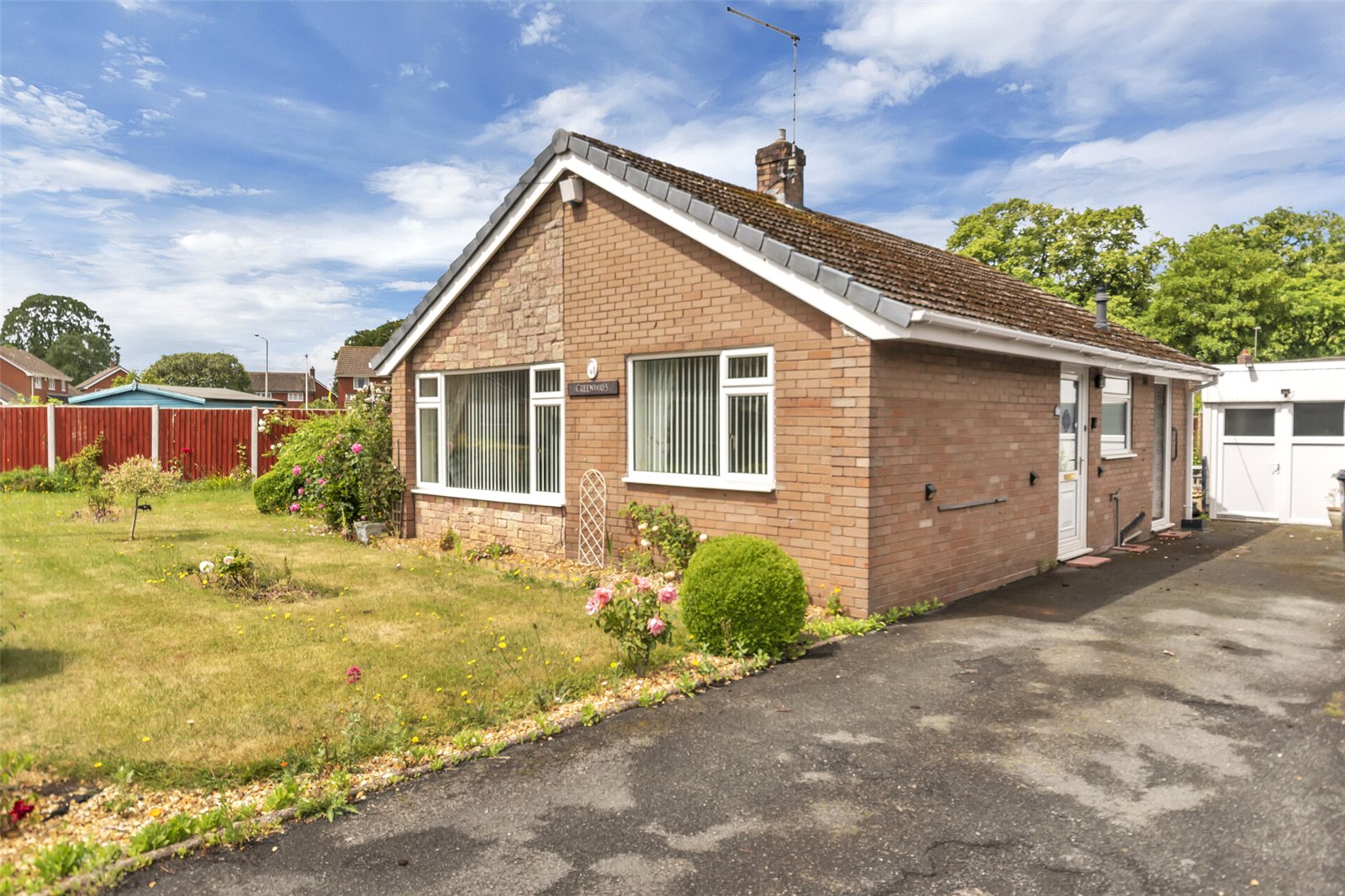 2 bedroom house for sale