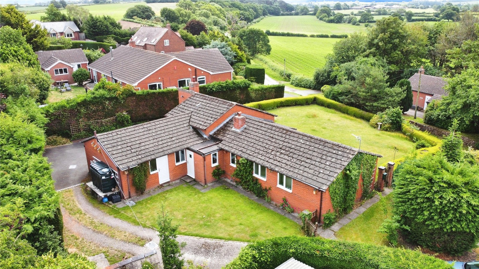 4 bedroom bungalow for sale