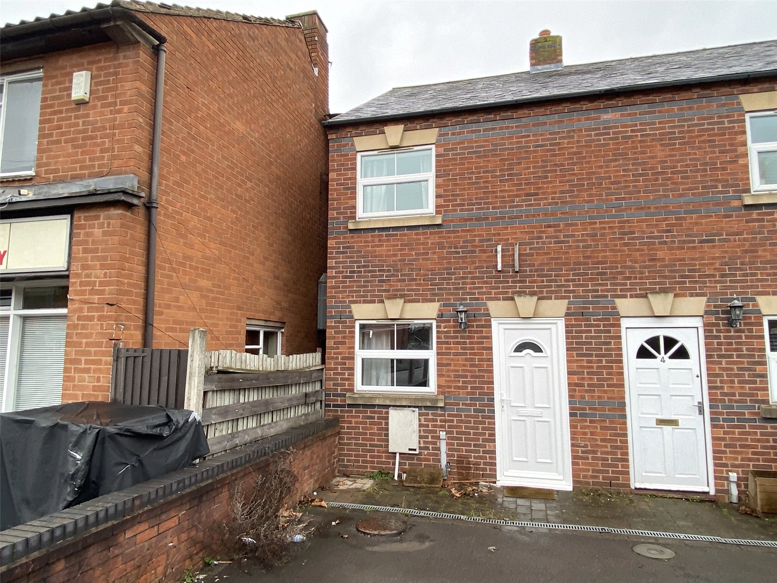 2 bedroom house for sale