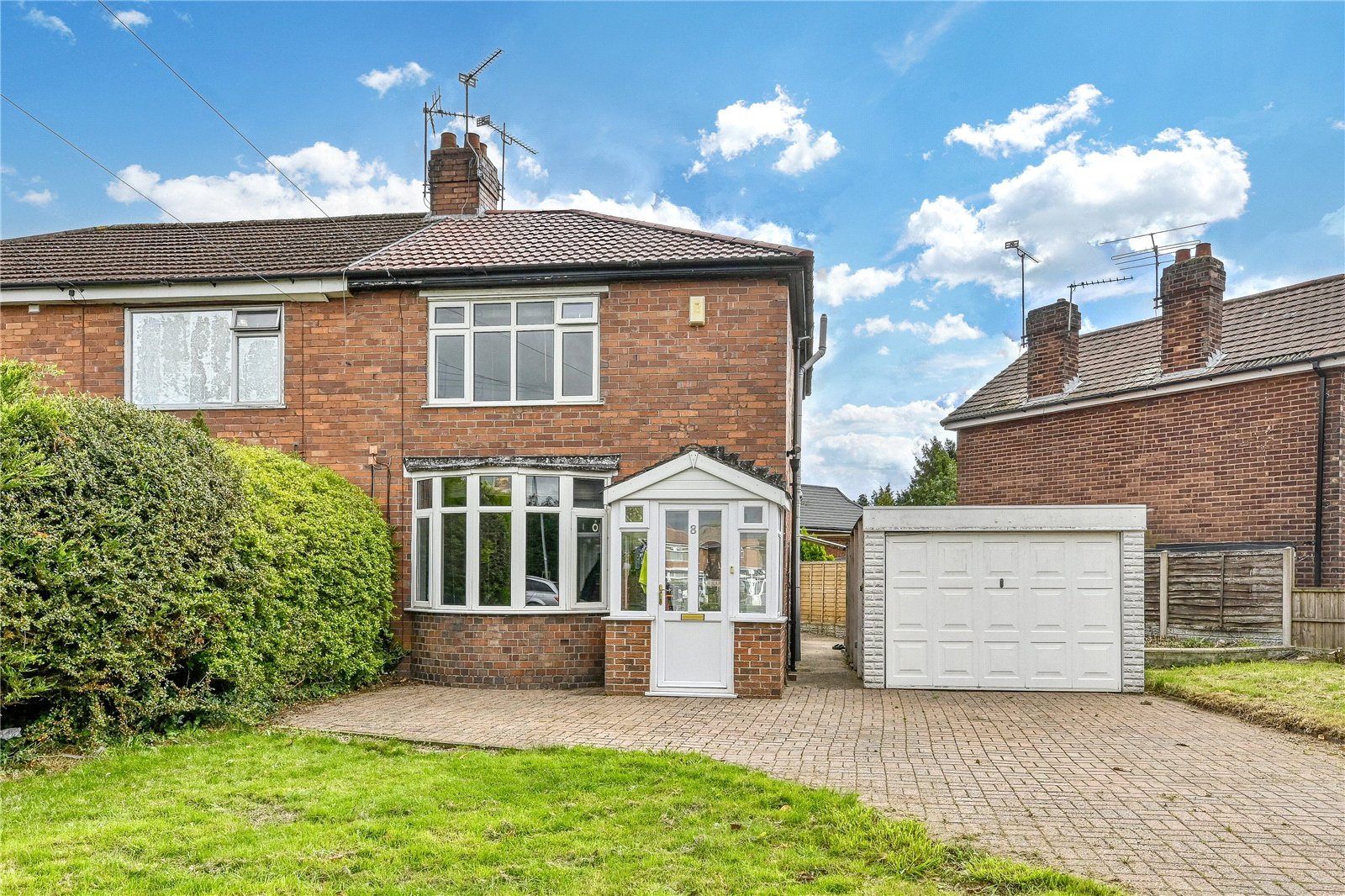 2 bedroom house for sale