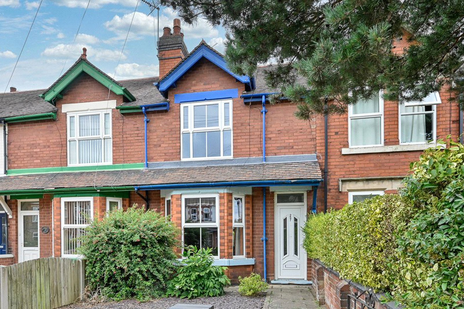 2 bedroom house for sale