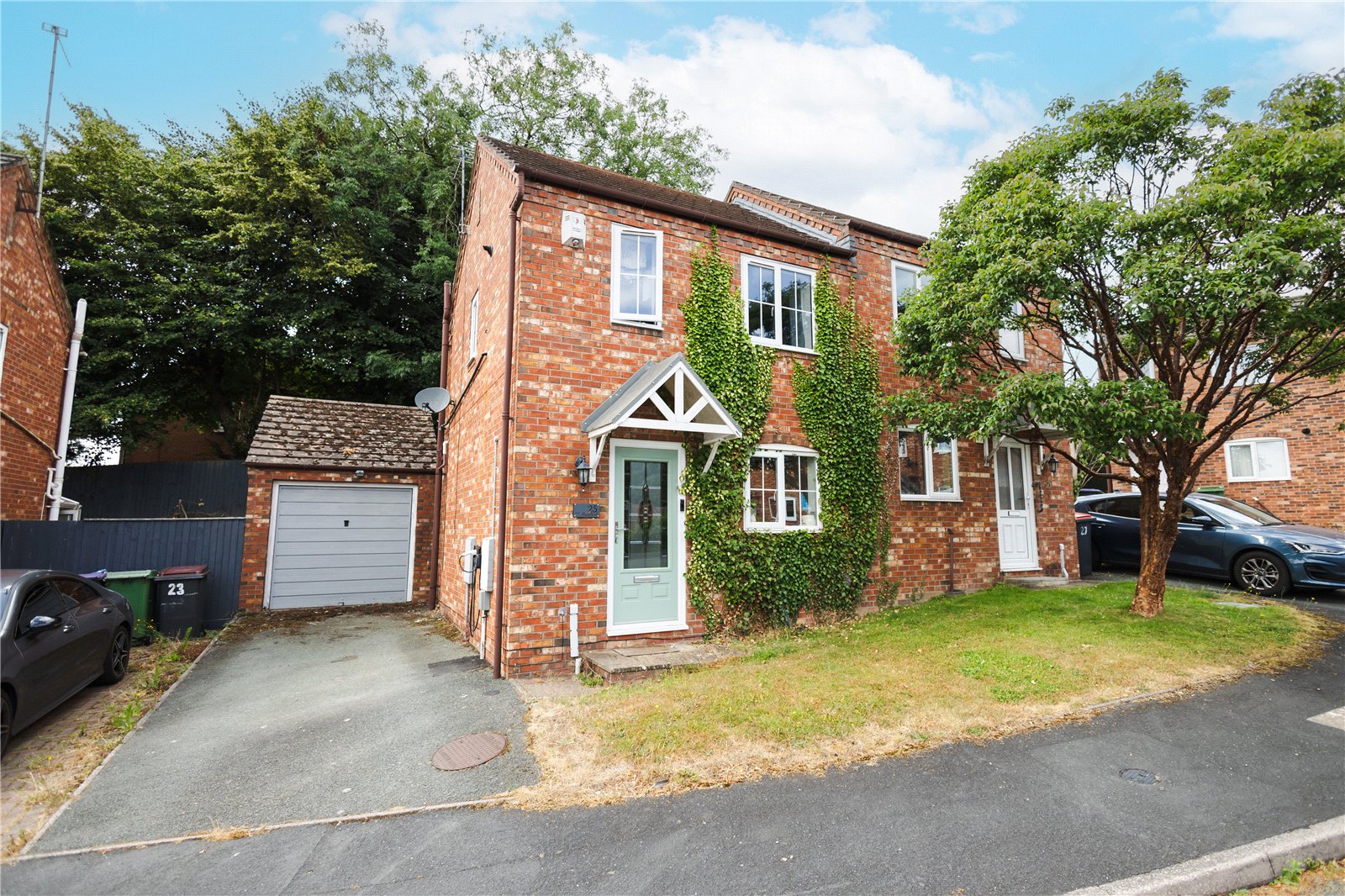 2 bedroom house for sale