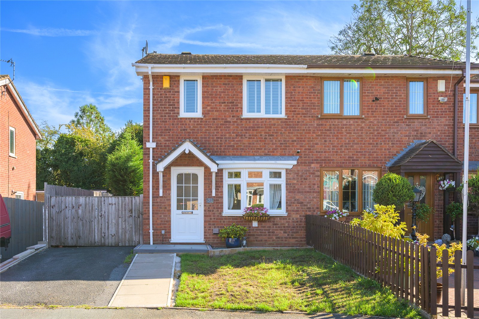 2 bedroom house for sale