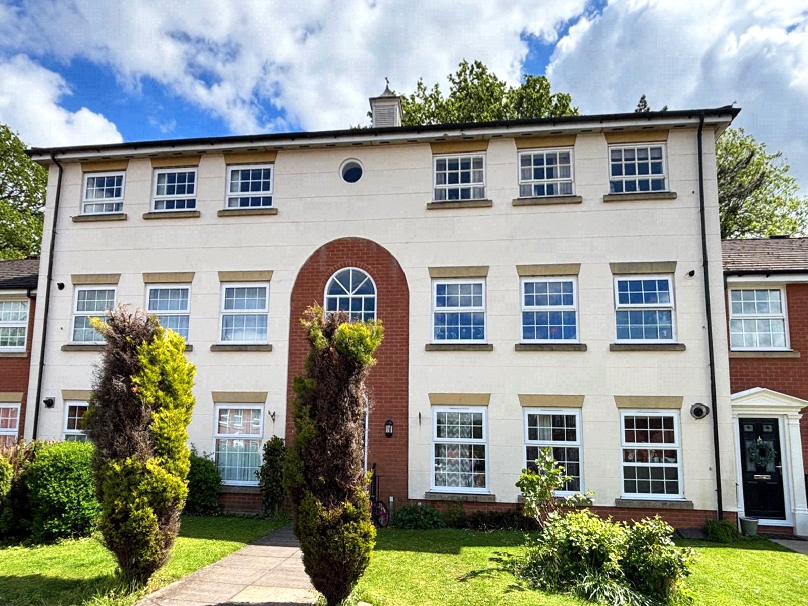 2 bedroom apartment for sale