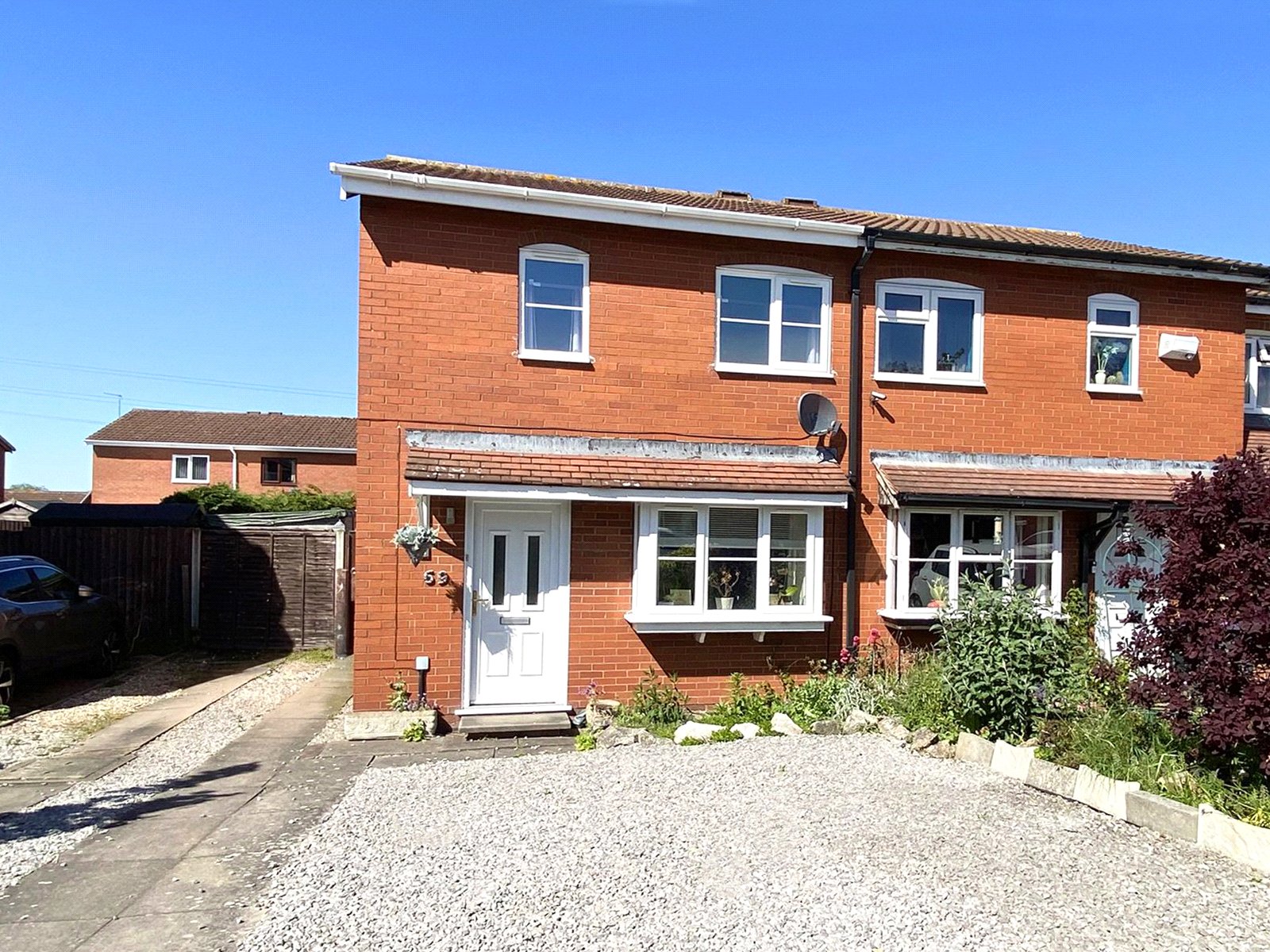 2 bedroom house for sale