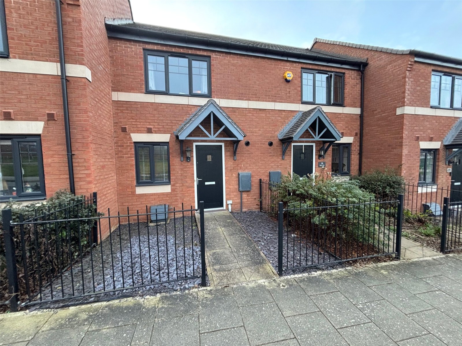 2 bedroom house for sale