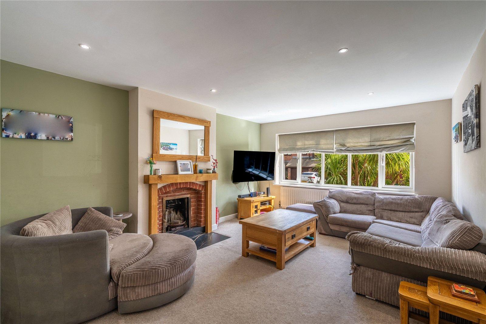Walsh Close, Priorslee, Telford, Shropshire, TF2 - DB Roberts