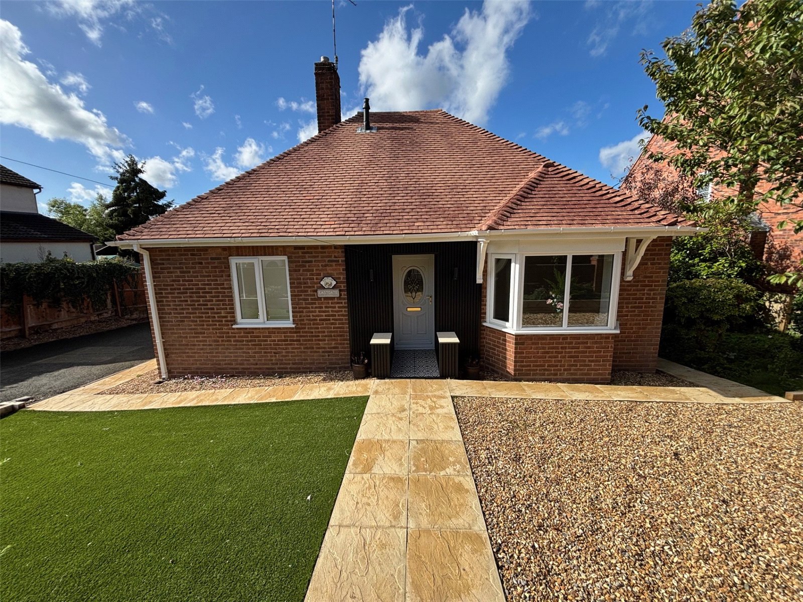 2 bedroom bungalow for sale